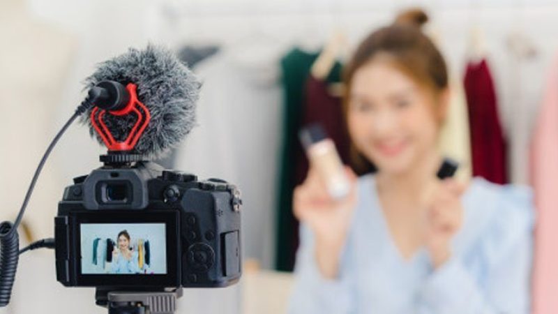 How-to-Make-Your-E-Commerce-Business-Successful-with-Video