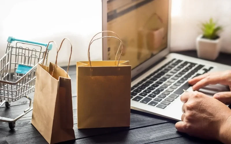 imgi_32_online-shopping