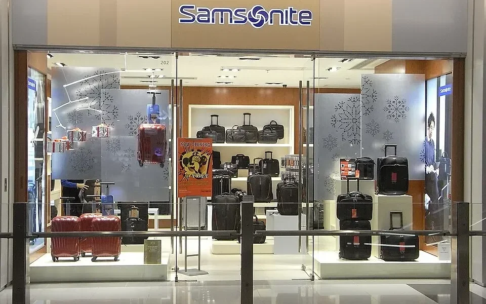 imgi_60_HK_TST_K11_mall_42_shop_Samsonite_leather_bags